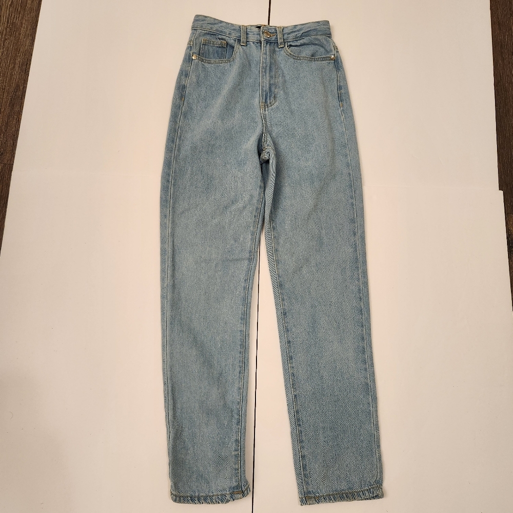 PrettyLittleThing Women's Blue Jeans - Size 0 | Trendy Fit, Effortless Style